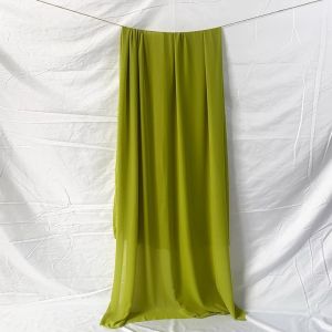 ผ้าตาข่ายลายจุดสีเขียวสำหรับการตกแต่งสวนพืชในห้องนิทรรศการ วัสดุผ้าตาข่าย วัสดุสำหรับงานฝีมือ DIY ลายจุดสีพื้น