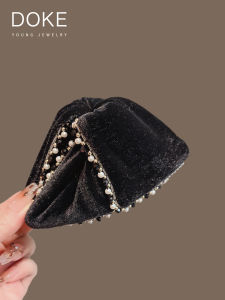 Hebe Style Velvet Triangle Hair Claw Womens New 2025 Elegant Hair Clip Back of Head Atmosphere Shark Clip Velvet Material