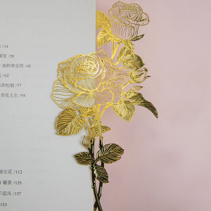 ที่คั่นหนังสือดอกกุหลาบโลหะทองเหลืองฉลุลายคลาสสิกประณีตสไตล์จีนสำหรับนักเรียนหญิงของขวัญวันวาเลนไทน์วาดด้วยมือระดับไฮเอนด์