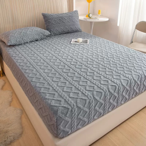 Miumiu Fluffy Tufted Design Velvet Bedsheet Fitted Full Garterized Bedsheets Solid Color Single/Double/Queen/King Size Bed Sheets