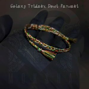 Gelang Tridatu Dewi Parwati: Aksesoris Spiritual Tradisional