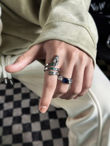 Saz Dragon Zodiac Ice Crushed Diamond Rings Couple Matching Tail Swinging Rings Titanium Steel Original Design Fashion Jewelry