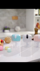 <𝙇𝒂𝙯𝑺𝙜𝑴𝙖𝒍𝙡> 250ml Mini Food Chopper –Electric Portable Blender & Garlic Grinder for Kitchen Use