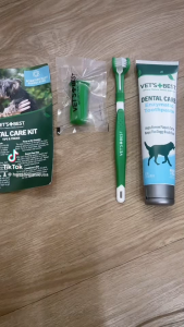 Bộ chăm sóc răng miệng VETS + BEST DENTAL CARE Enzymatic Toothpaste 99.2g an toàn khi nuốt không cần súc miệng lại cho chó cưng của Mỹ