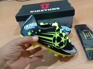 KIDZTUBS Sepatu Bola Anak Paket Komplit Sepatu Bola Tas Skin Deker Kaos Kaki Usia 6-10 Tahun Size 28 29 30 31 32 33 34 35 36 37 KDZ135912224