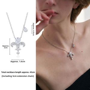 CAFFTI | Iris Pendant Crystal Necklace
