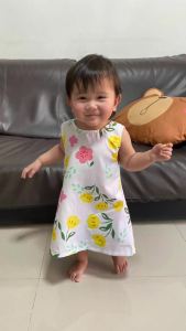 เสื้อผ้าเด็ก ดอกไม้ ลายสีสันสดใส ชุดกระโปรง รับของ 1-2วัน ร่วมใจกับเดรสเด็ก เสื้อผ้าหัดเดิน ใส่ในงานเทศกาล งานสงกรานต์ ปี2024 B23