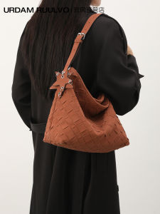 UR Merald Woven Womens Underarm Bag Large Capacity Commuter Single Shoulder Tote Bag Fashionable Versatile Casual Style