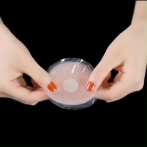 Hộp 10 miếng dán ngực silicon - dán ti silicon - dán ngực hộp xanh - bra dán ngực silicon