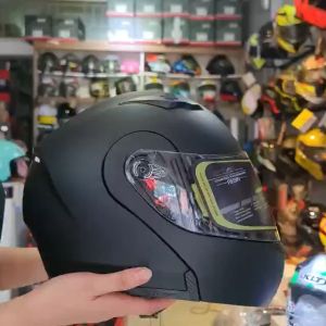 Mũ bảo hiểm lật hàm M179 màu đen nhám chính hãng