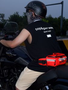 สะท้อนแสง ดีไซน์ กีฬากันน้ําขี่มอเตอร์ไซค์ เอว กระเป๋าผู้ชายสีส้มกระเป๋าหน้าอก Workwear ฟังก์ชั่นลมกระเป๋าสะพายข้าง