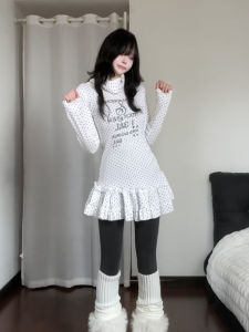 XIANGBAIWEI | Korean Sweet Polka Dot Hemmed Turtleneck Midi Top for Autumn Winter