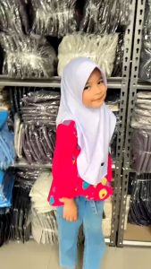 Tabina Kerudung atau Jilbab Instant Anak dan Remaja Warna Putih Untuk Sekolah Mengaji dan Lainnya