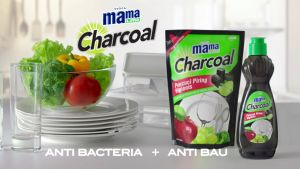 Mama Lime Sabun Cuci Piring Charcoal Pouch 680ml