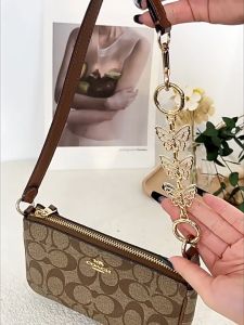 สายกระเป๋า สายโซ่คล้องกระเป๋า รูปร่างผีเสื้อ สีทอง สีเงิน ยาว 14 ซม  ถอดออกได้ DIY สายคล้องกระเป๋า