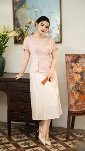 Áo kiểu thiết kế cổ điển quý phái với chất liệu Lụa gấm cao cấp với bề mặt bóng nhẹ tự nhiên tạo nét sang trọng  AN4L1151 Thời trang Thiều Hoa