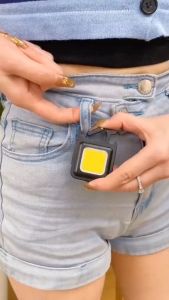 ไฟพวงกุญแจ อลูมิเนียม 4 โหมด Keychain light COB LED ไฟสปอร์ตไลท์พวงกุญแจพกพา สำหรับตั้งแคมป์ ชาร์จ USB โคมไฟอเนกประสงค์ ไฟฉายพกพา