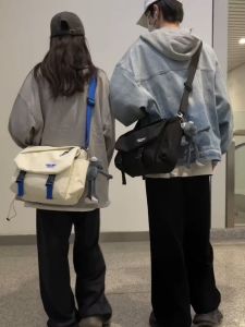 กระเป๋าสะพายข้าง กระเป๋าผ้าไนลอน สไตล์เกาหลี สำหรับผู้ชาย/ผู้หญิง จุของได้เยอะ 3สี