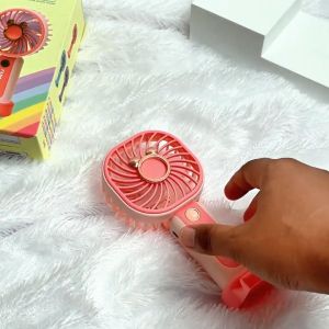 Kipas Angin Mini Portable USB / Kipas angin genggam / Kipas angin dudukan HP Bentuk kotak dan bulat