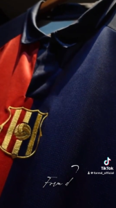 เสื้อฟุตบอลผู้ชายสไตล์คลาสสิก ผ้าโพลีเอสเตอร์/สแปนเด็กซ์ สีน้ำเงิน/แดง ไซส์ S-4XL