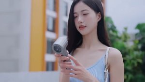 【COD】【Ready】Mini kipas angin kuat 100 gear kecepatan angin turbin kipas angin tampilan digital olahraga luar ruangan yang dapat disesuaikan dan pendinginan cepat