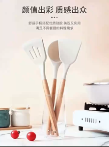 Silicone Kitchen Utensil Set 3pcs Non Stick Spatula Sandok Laddle Wooden Handle Heat Resistant for Non Stick Pan Daily Cooking Essentials High Quality Cooking Tools Silicone Kitchen Utensil Non stick Utensils Cooking Tool Spoon Soup Ladle Turner Spatula