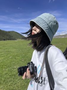 หมวกชาวประมงเดนิมลําลองสําหรับผู้ชายและผู้หญิงชายคาสั้นเป็นกลางสไตล์การเย็บเสื้อแบนเหมาะสําหรับการเดินทางและการพักผ่อน