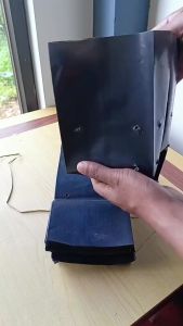 POLYBAG WARNNA HITAM ATAU KARUNG PE BERKUALITASSEALING 1 KG