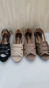 ส่งเร็วพิเศษ! 8am รองเท้าแฟชั่น หุ้มส้นเปิดหน้า วัสดุหนังพียู พี้นเตี้ย สูง 2เซน ใส่ลำลอง ใส่เที่ยว รุ่น SM3290