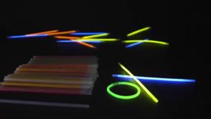 100PCS Mixed Colors Lightstick Glow in the dark Glow glowing original Stick Lampu raya Hari raya Glow stick for Concert Party Decoration light stick