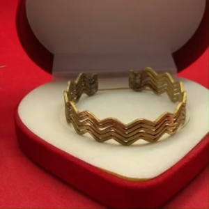 กำไลซีทองเหลืองโบราณลายคลื่น ฟรีไซส์ ปรับได้ตามต้องการ งานทองเหลืองแท้ งานดิบไม่ได้ชุบ ทองเหลืองโบราณ