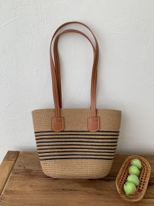 Li Qiaoyu Classic Simple Stripe Woven Bag Large Capacity Casual Versatile Beach Sand Handheld Single Shoulder Bag