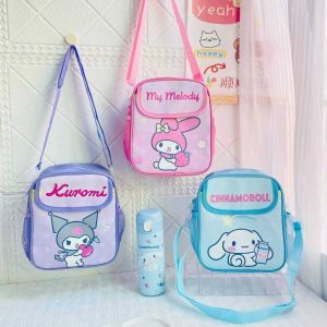 👜 กระเป๋าสะพายคาด SANRIO วัสดุหนัง PU มีช่องใส่ของหน้า และช่องข้างใส่กระติก ขนาด 23×20×13 cm.