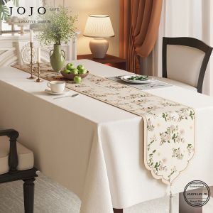 French Vintage Elegant Table Runner