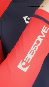 เสื้อว่ายน้ำดำน้ำผู้ชาย – Rash Guard Top Men แบรนด์ BESTDIVE