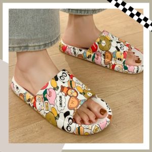 QDshop ใหม่: รองเท้าแตะแฟชั่น พื้นนิ่ม เกาใจ ลายหมี ลายอักษร สีสันสดใส สวยจึ้ง 🌟