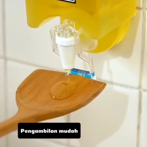 Tempat Minyak Dinding / Wall Mounted Oil Storage Tank Liquid Seasoning