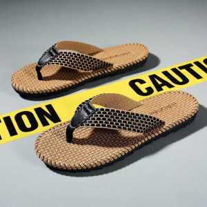 Summer 2026 Mens Fashionable Sandals Anti-slip Wear-resistant Soft-soled Outdoor Beach Slippers Breathable PVC Upper