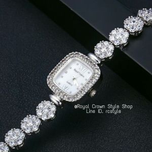 นาฬิกาข้อมือ Royal Crown ของแท้100%  นาฬิกาผู้หญิงประดับเพชรสีเงินหน้าปัดมุกขนาด30มิล(ใหญ่) ระบบถ่านกันน้ำมีบัตรับประกัน1ปีจัดส่งพร้อมกล่องครบเช็ต