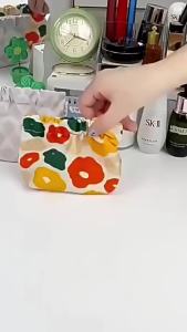 Nexlent Fashion Printed Lipstick Bag Storage Bag Keys Coins Makeup Bag Small Bag Carry-On Bag