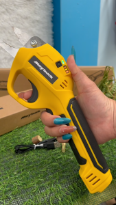 Maybuck กรรไกรตัดแต่งกิ่งไฟฟ้า ไร้สาย แบตเตอรี่ในตัว ส่งฟรี! มีของแถมแบตฯ ตัดได้นาน ไม่ต้องชาร์จบ่อย