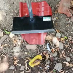 Cangkul lebar bahan besi/pacul sorok lebar pipa besi garuk jagung gabah sampah pqnjqng gagang 85cm