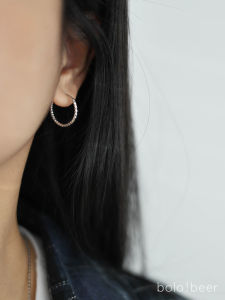 French Cut Shiny Minimalist Womens Earrings Elegant Design Sense Simple Circle Ear Studs Fashion Jewelry Ear Decorations