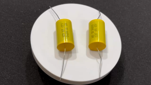 Tụ 8.2uf ( vàng ) lọc trép cao cấp cản trung- trép phân tần loa âm thanh chuẩn.