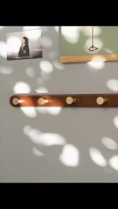 Worthbuy Solid Wood Wall Mounted Hanging Hooks Coat Hat Towel Clothes Key Hooks Shelf Organizer Rack 墙壁掛鉤