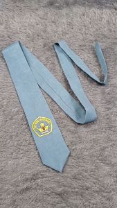 Dasi abu SMA logo bordir cewe cowo