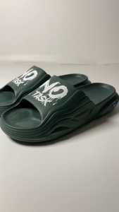 XLYZ Sandal Selop Karet Pria No Task