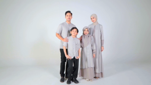 Nibras Daisy Scarves Jilbab Segiempat 115x115 cm Warna Dusty Olive Vanilla Rose Motif Etnik Terbaru