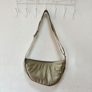 กระเป๋าสะพายข้างผ้าไนลอนแบบลำลองสำหรับเล่นกีฬา กระเป๋าสี่เหลี่ยมกลมขนาดเล็กแบบลำลองสำหรับผู้ชายและผู้หญิง กระเป๋าสะพายข้างแบบไหล่เดียวแบบลำลอง