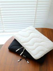 Portable 13.7 Inch Notebook Computer Bag Ins Style Plain Color Tablet Inner Bag Protective Cover Nylon Material Simple Design